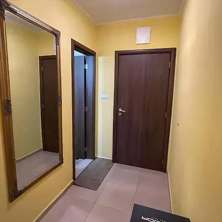 Daire Elegant Near - Terrace & Parking Misivri